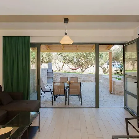 Holiday home Olive Tree Farm 200m From The *